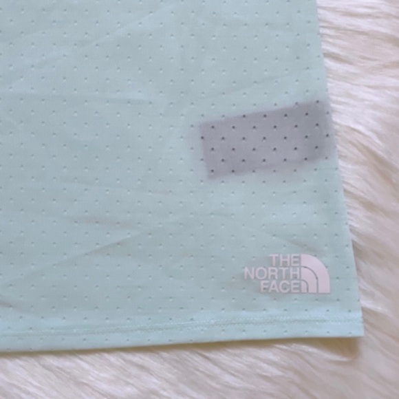 The North Face Women’s Acttrail Short Sleeve Tee - Picture 2 of 6